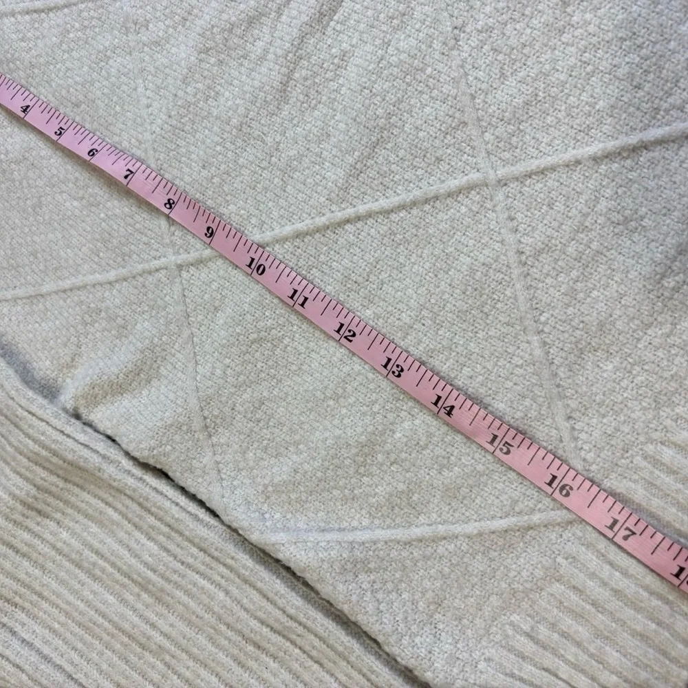 Pink Rose Textured Knit V-Neck Sweater Medium NWT Soft Beige Neutral